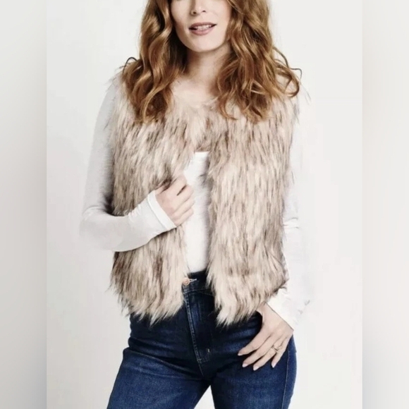 BB Dakota Faux Fur Vest in Blush and Tan M - Picture 1 of 7